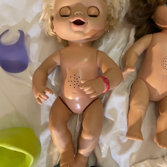 BABY ALIVE DOLL LOT 3 dolls 10 accessories (DOLLS NOT TESTED) - Picture 2 of 11